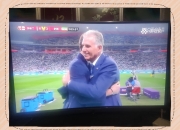 包含英格兰门将因肩伤恢复缓慢或无法参加比赛的词条