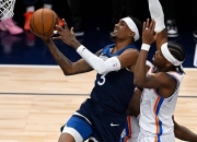 包含威金斯三巨头联手，险胜得分突破，爆发新星冲击季后赛！的词条