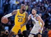 詹姆斯陷入低谷，状态爆棚连败，勇士球队命运悬念！