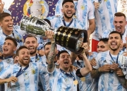 包含阿尔及利亚补时绝杀捧杯赢得非洲杯冠军的词条